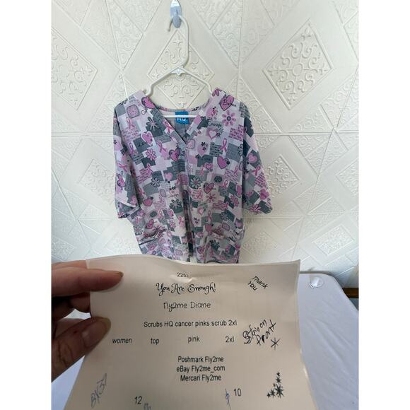 Scrub HQ 2 XL Scrub Top Cancer pinks short sleeve 28" pit to pit v-neck 3 pocket - Picture 10 of 10